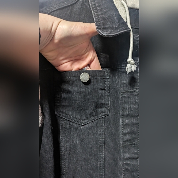 Black and White Sherpa Jean Jacket - Picture 5 of 5